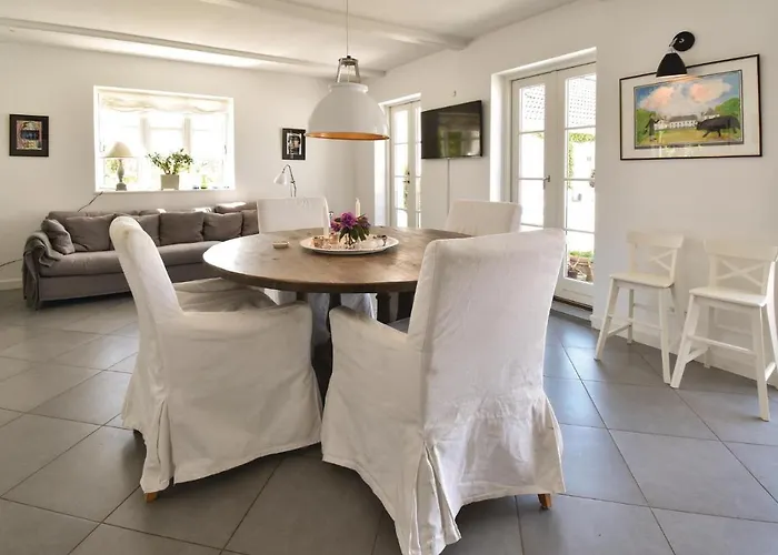 Hébergement de vacances Seven-bedroom In Orbak