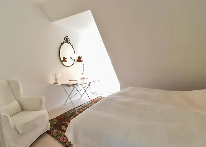 Seven-bedroom In Orbak *