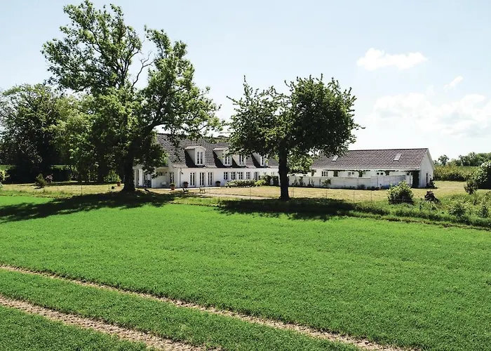 Hébergement de vacances Seven-bedroom In Orbak